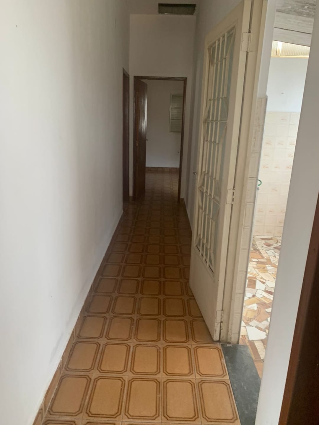 Casa para alugar com 5 quartos, 200m² - Foto 21