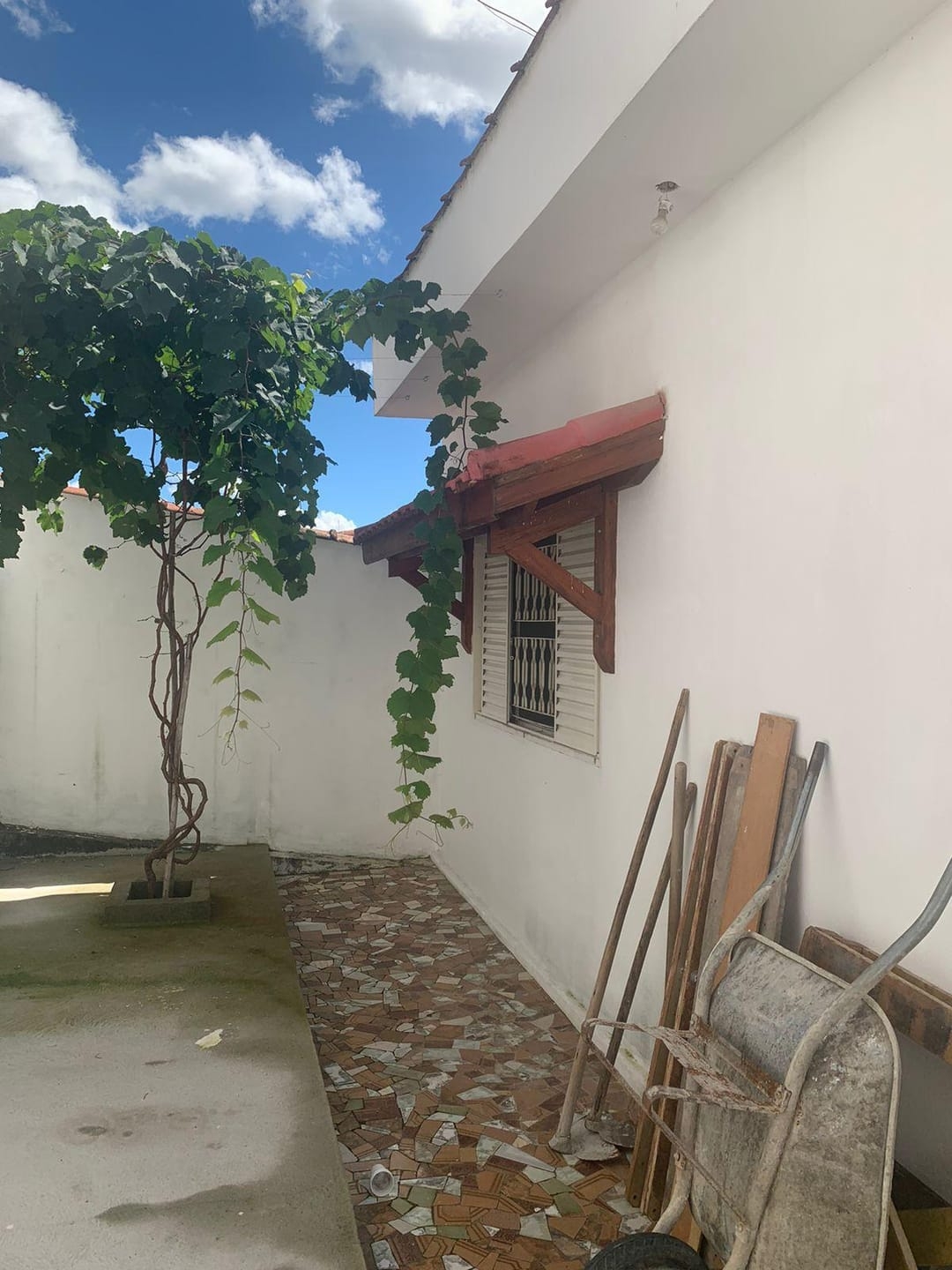 Casa para alugar com 5 quartos, 200m² - Foto 28