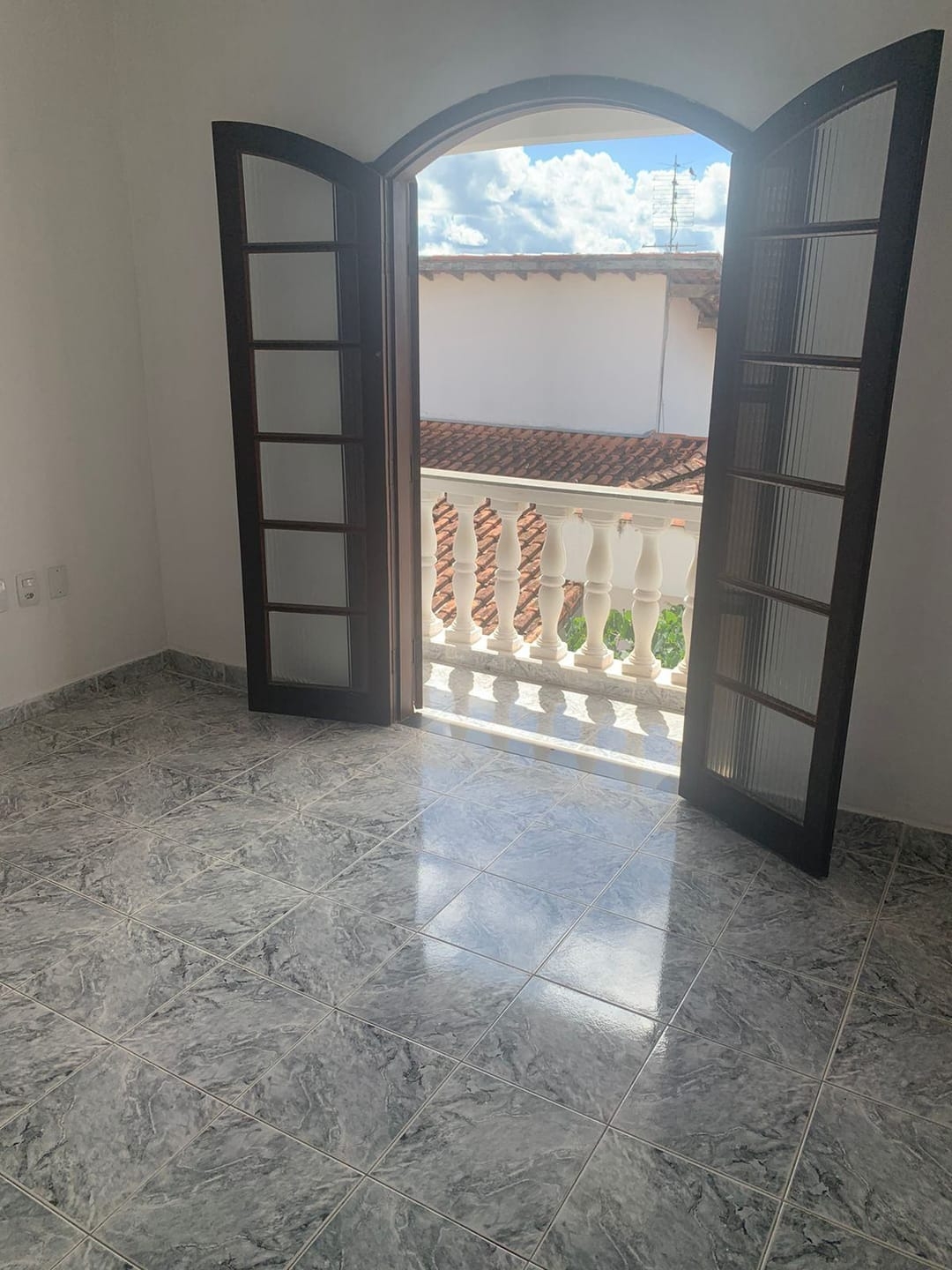 Casa para alugar com 5 quartos, 200m² - Foto 32