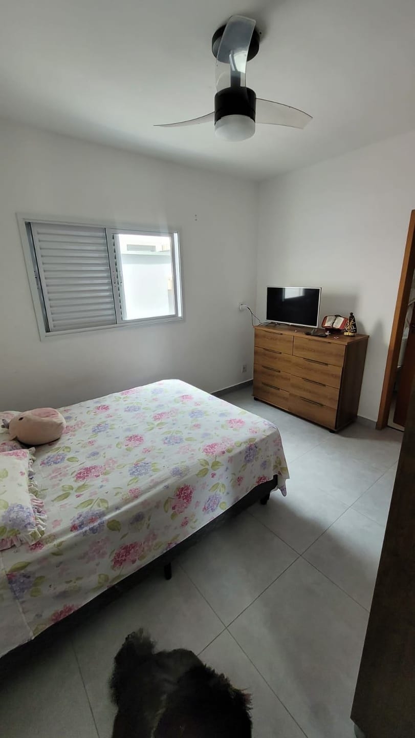 Casa à venda com 3 quartos, 98m² - Foto 4