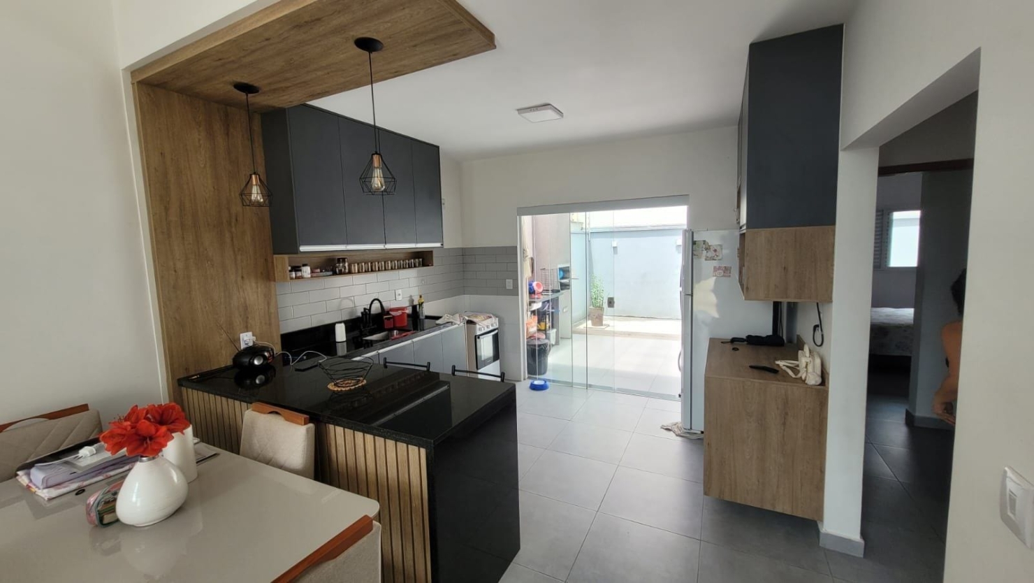 Casa à venda com 3 quartos, 98m² - Foto 9