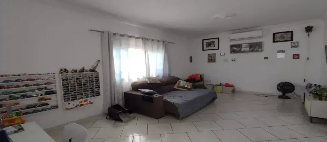 Casa à venda com 3 quartos, 138m² - Foto 2