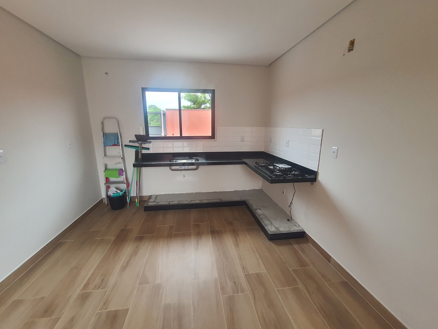 Casa à venda com 3 quartos, 100m² - Foto 18