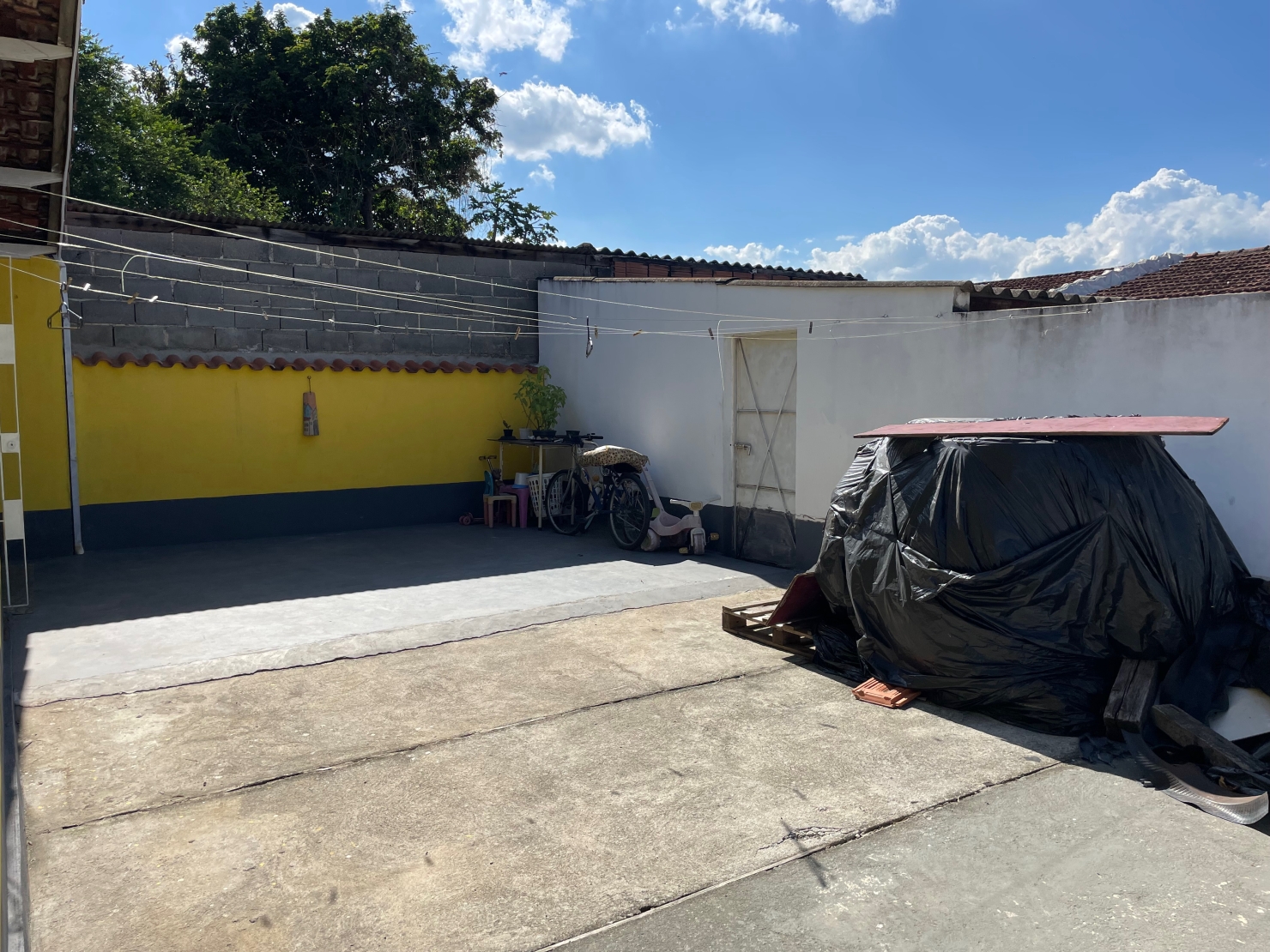 Casa à venda com 3 quartos, 80m² - Foto 2