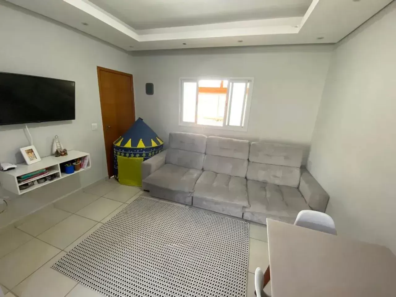Casa à venda com 2 quartos, 112m² - Foto 2