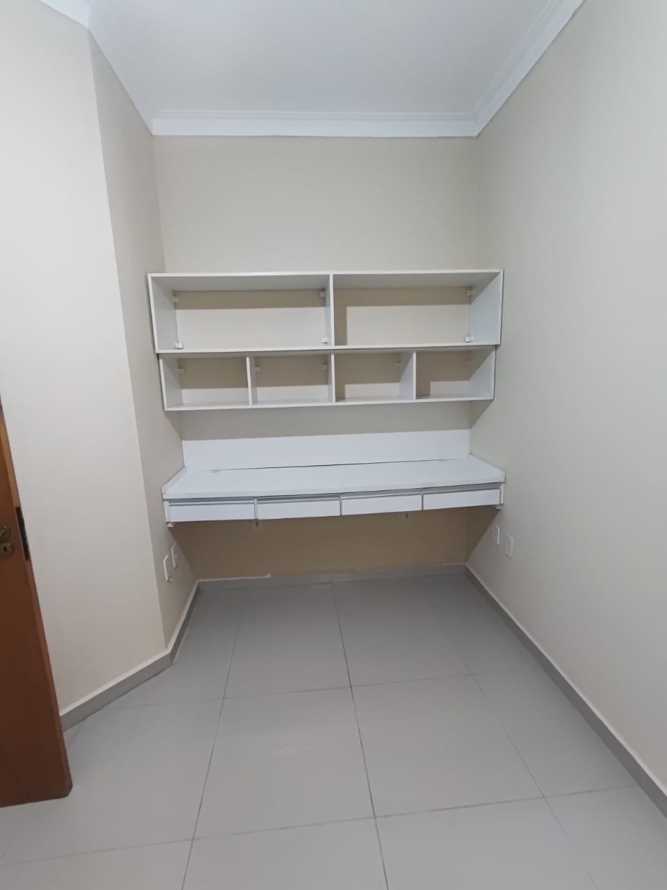 Casa à venda com 3 quartos, 85m² - Foto 2