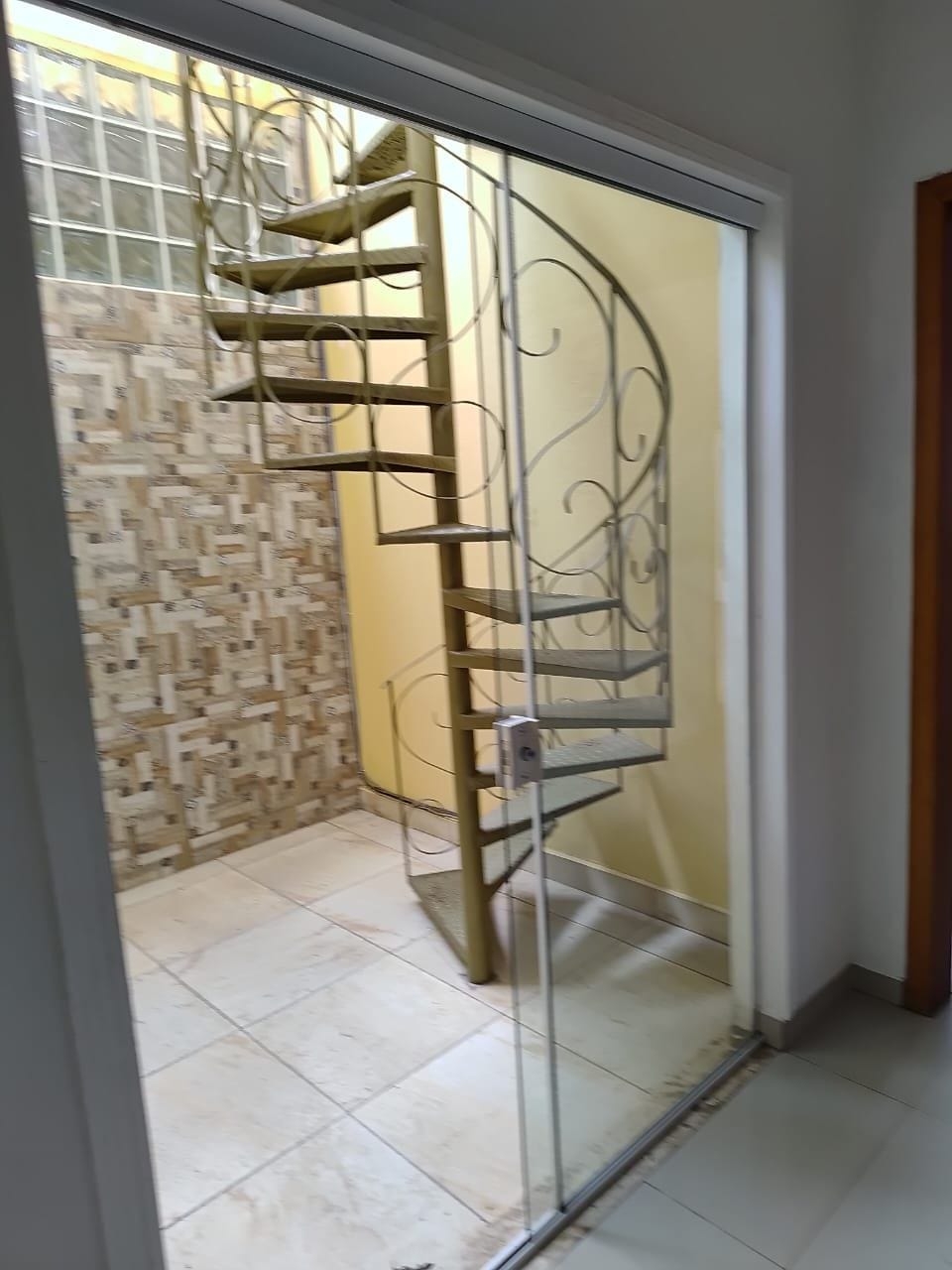 Casa à venda com 3 quartos, 85m² - Foto 11