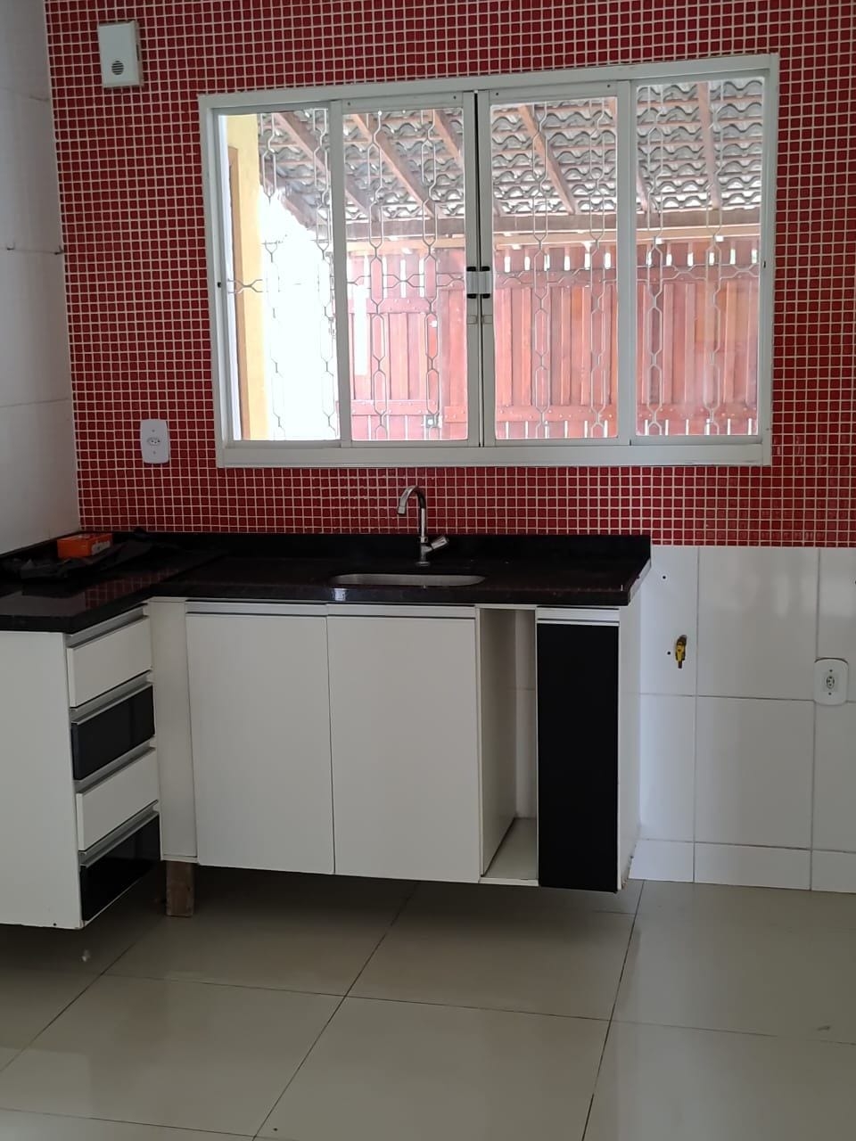 Casa à venda com 3 quartos, 85m² - Foto 26