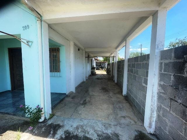 Casa à venda com 3 quartos, 172m² - Foto 1