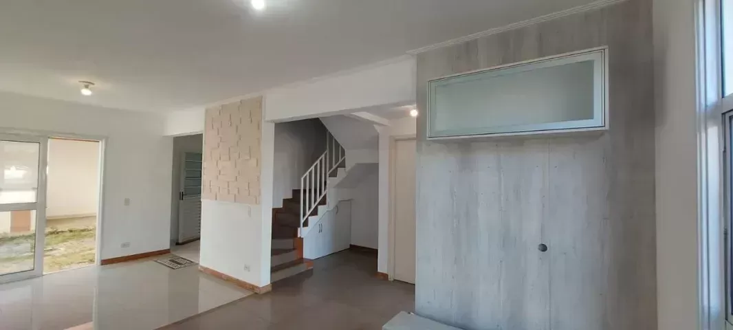 Casa de Condomínio à venda com 3 quartos, 92m² - Foto 1