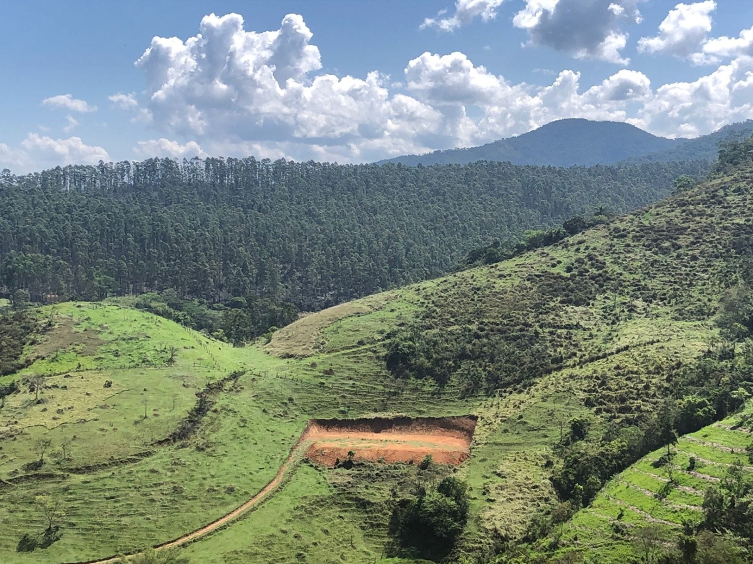 Sítio à venda com 1 quarto, 216000m² - Foto 12
