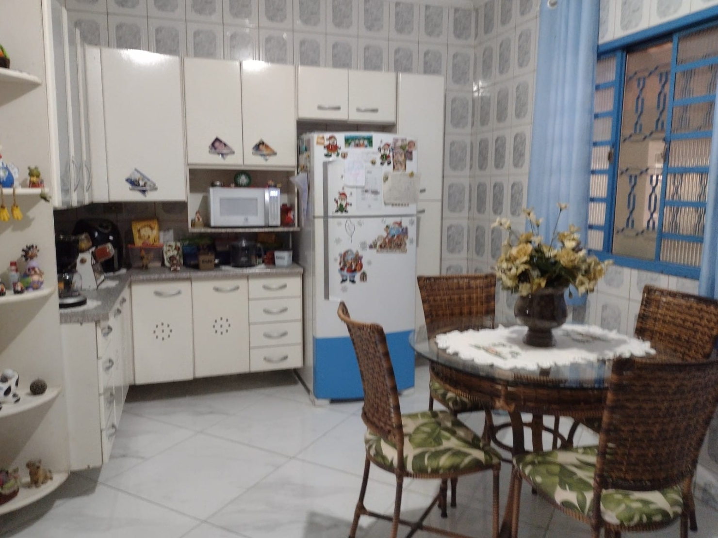 Chácara à venda com 3 quartos, 1350m² - Foto 1