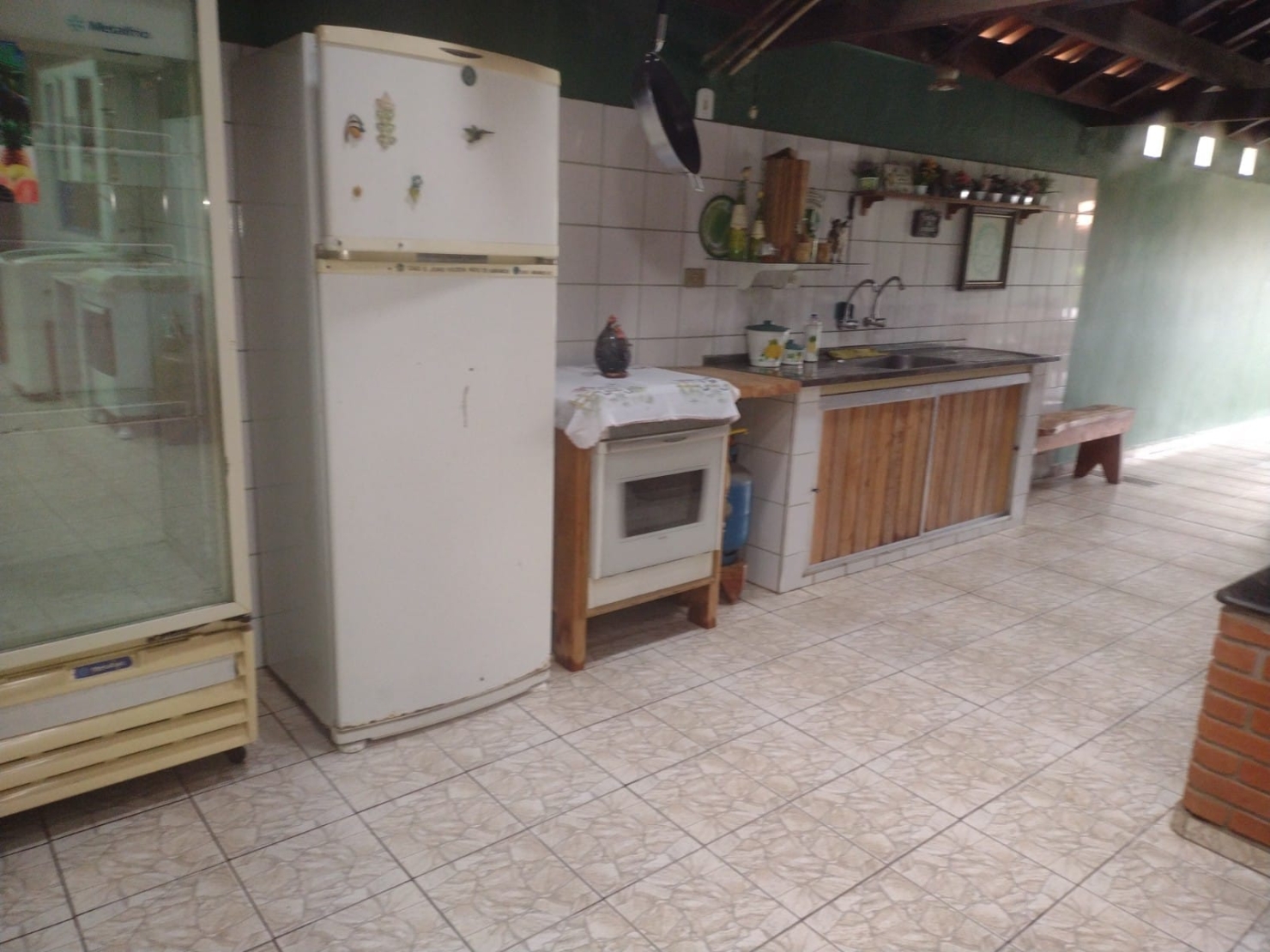 Chácara à venda com 3 quartos, 1350m² - Foto 11