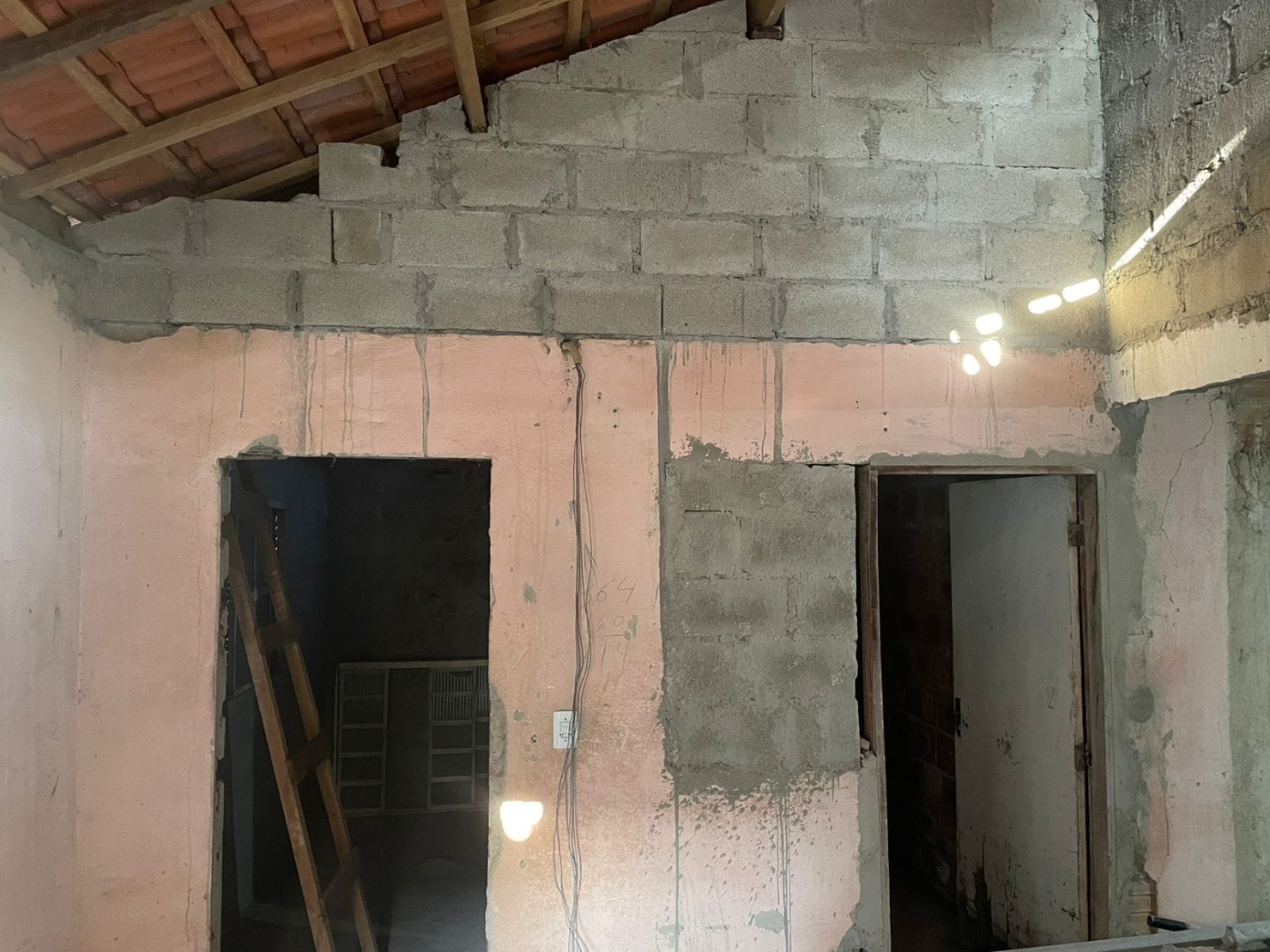 Sítio, 2 quartos, 500 m² - Foto 1