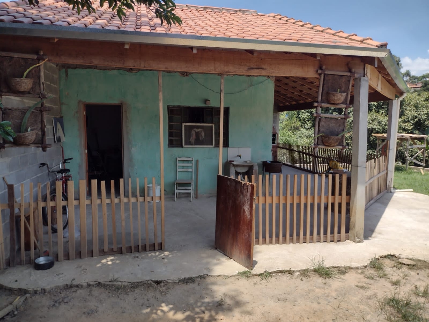 Fazenda à venda com 2 quartos, 1200m² - Foto 1