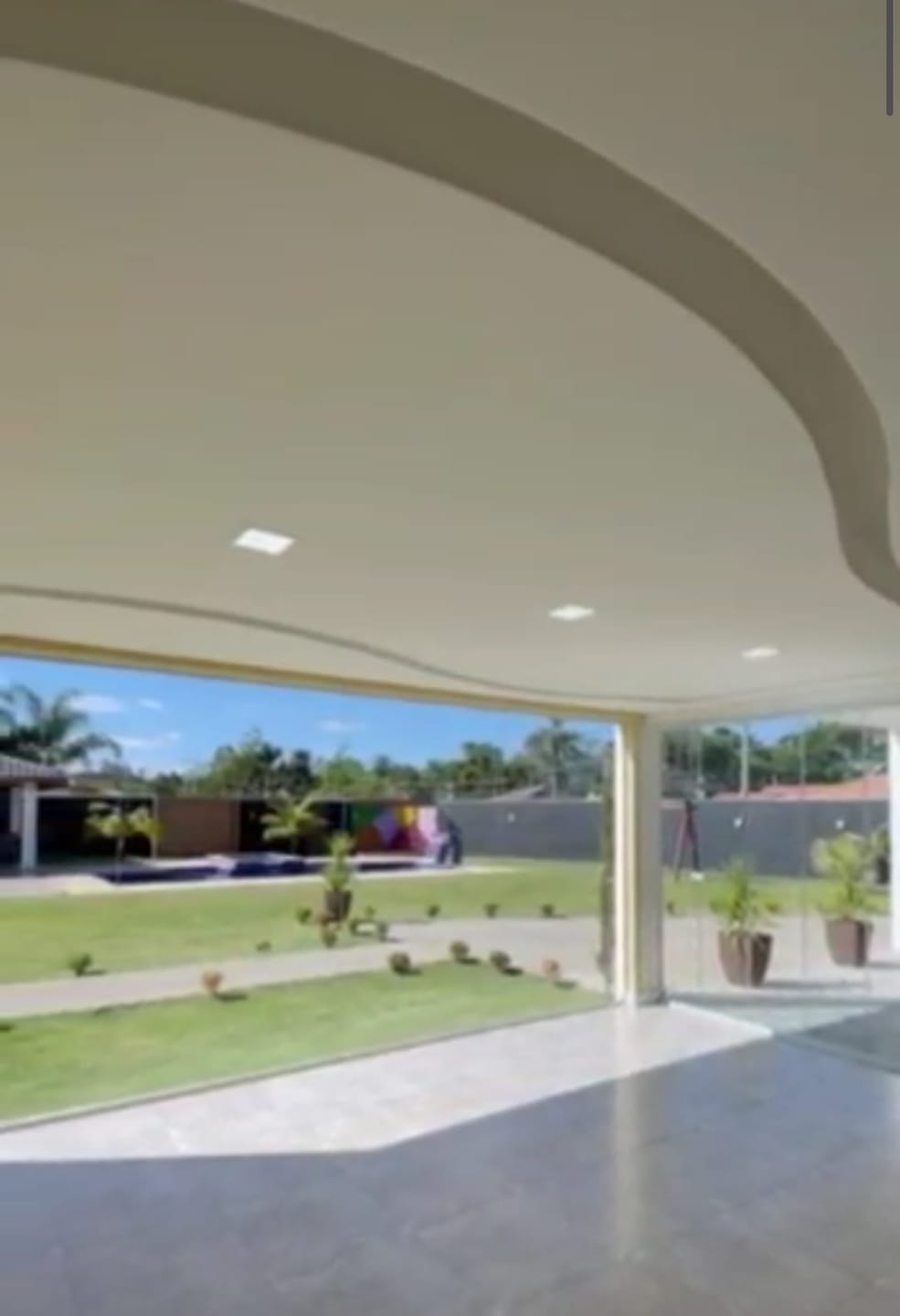 Chácara, 4 quartos, 1600 m² - Foto 1