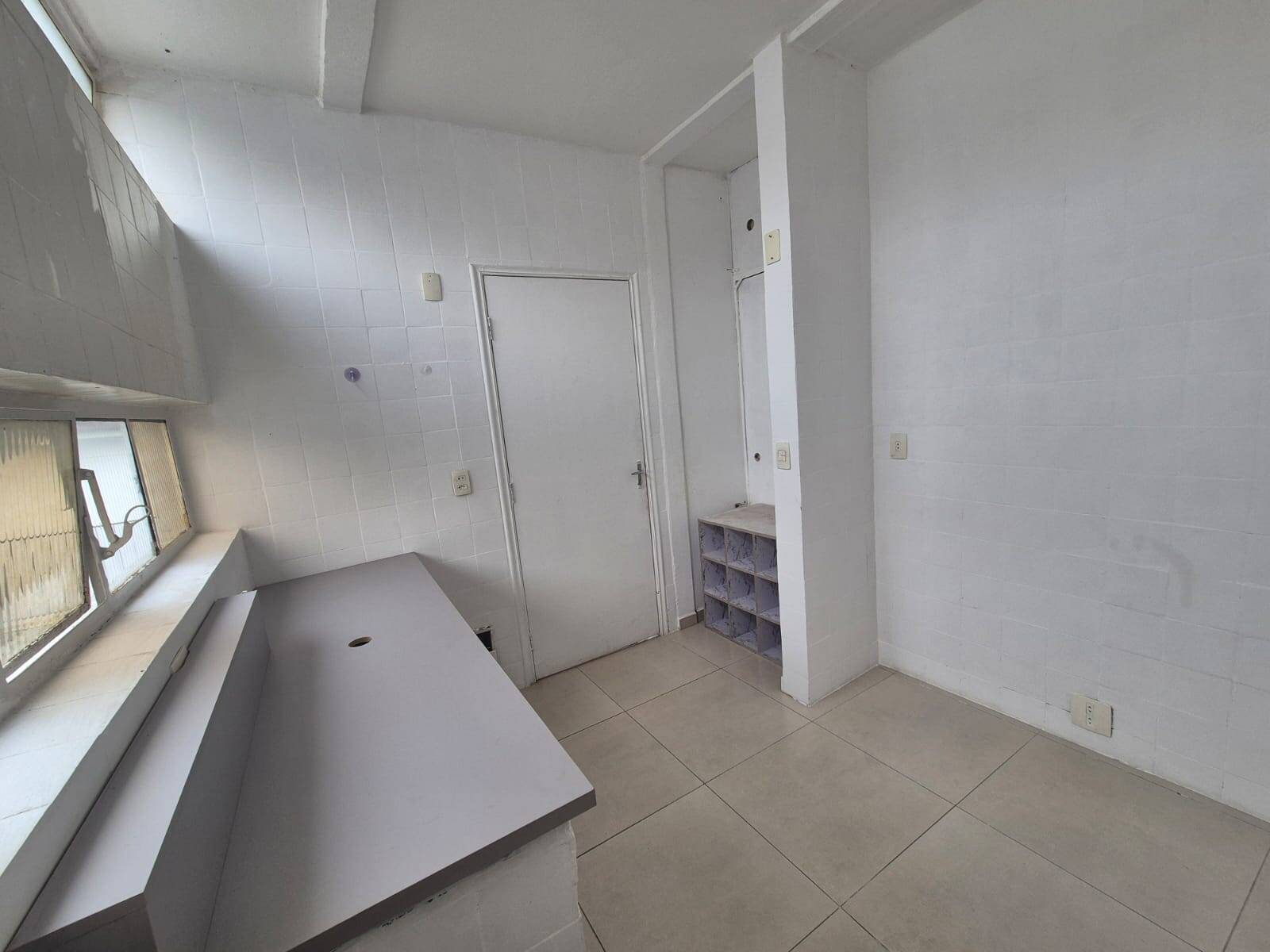 #19469 - Sala para Locação em Pindamonhangaba - SP