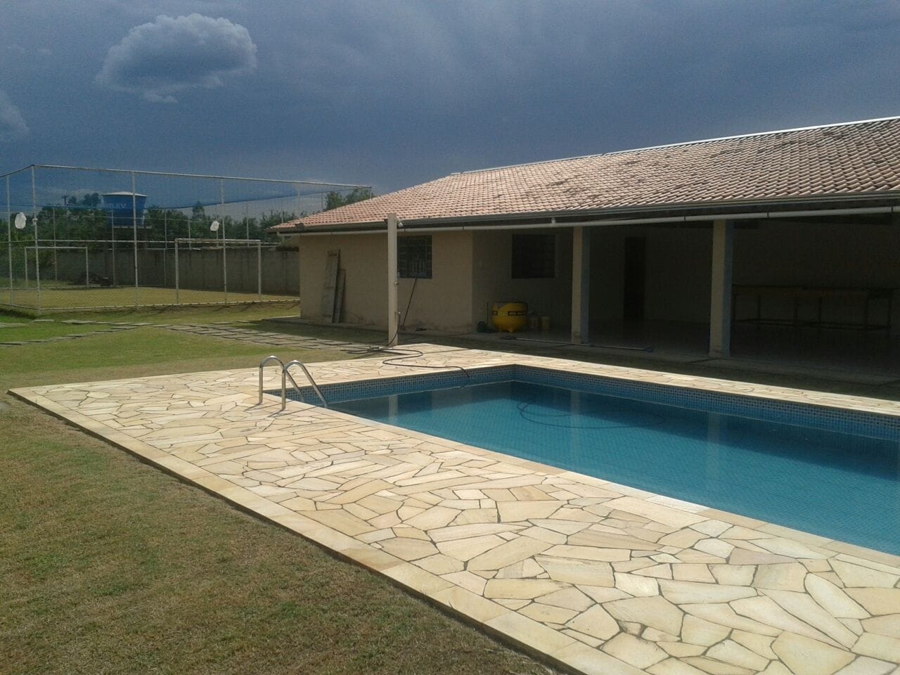 Terreno, 2300 m² - Foto 2