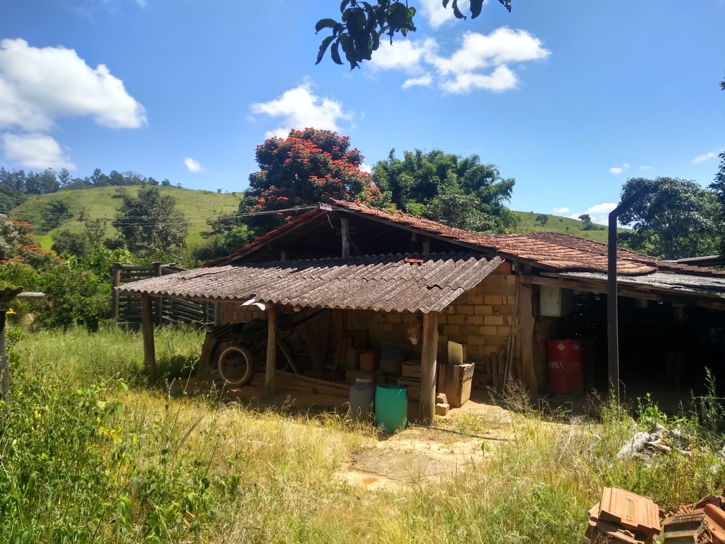 Sítio à venda com 2 quartos, 150m² - Foto 5