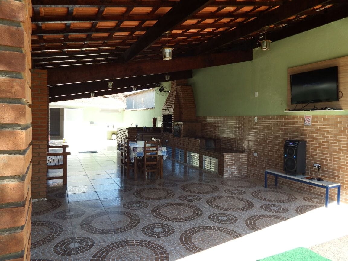 Chácara, 3 quartos, 1567 m² - Foto 2