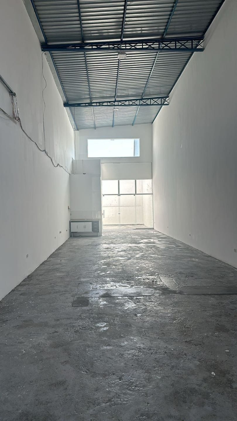 Depósito-Galpão-Armazém à venda com 1 quarto, 125m² - Foto 9