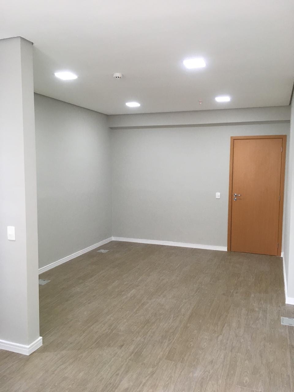 Conjunto Comercial-Sala à venda, 28m² - Foto 1
