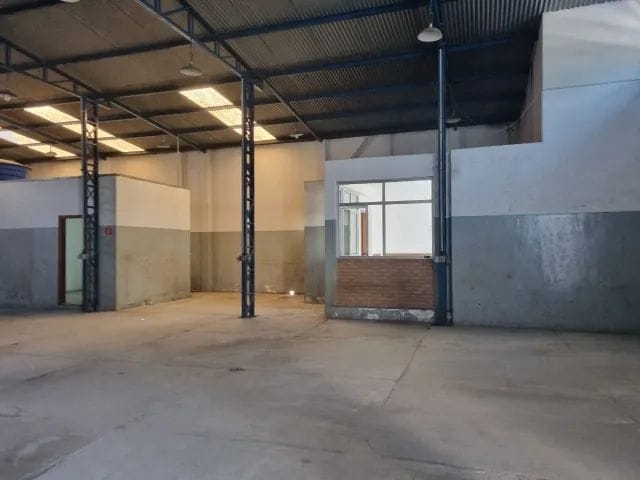 Depósito-Galpão, 300 m² - Foto 1