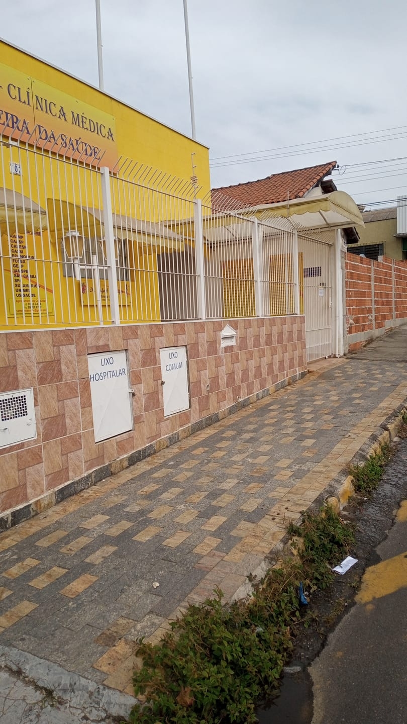 Casa à venda com 4 quartos, 117m² - Foto 24
