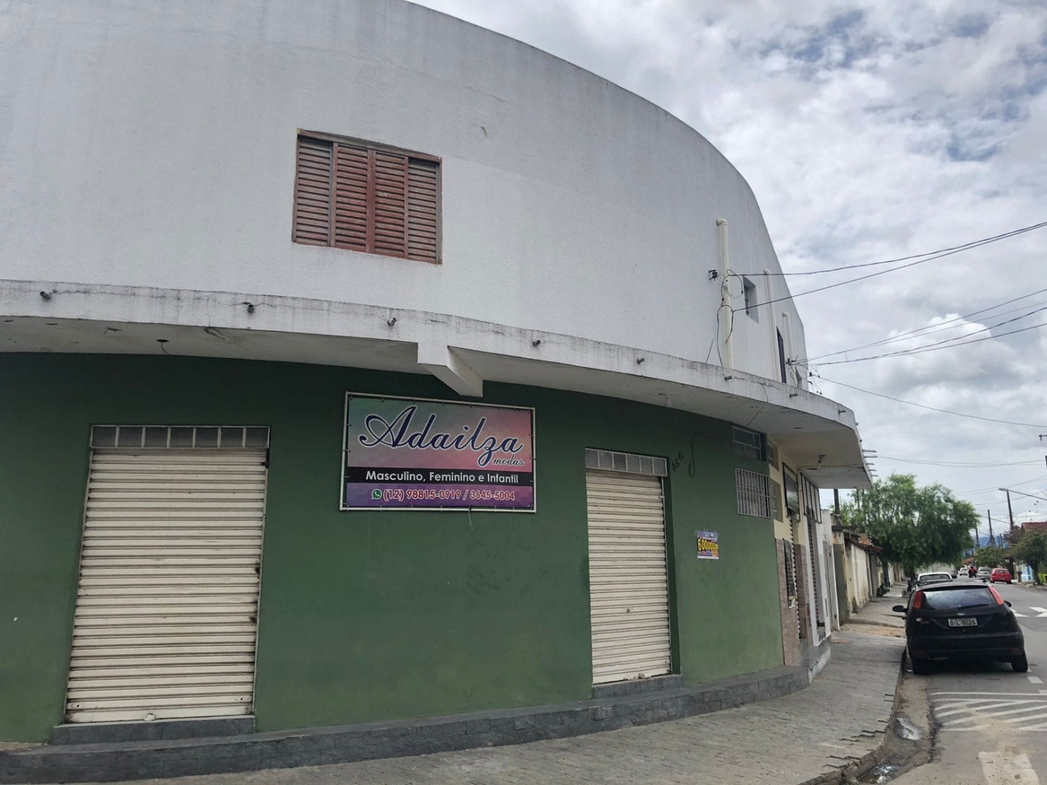 Prédio Inteiro - Foto 1