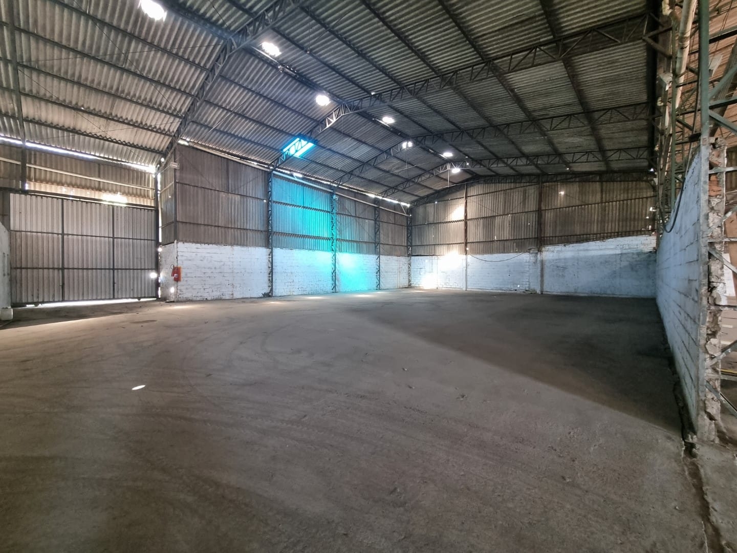 Depósito-Galpão, 1926 m² - Foto 1