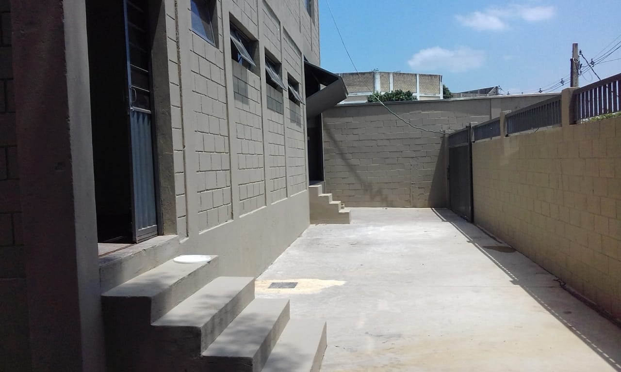 Depósito-Galpão, 750 m² - Foto 1