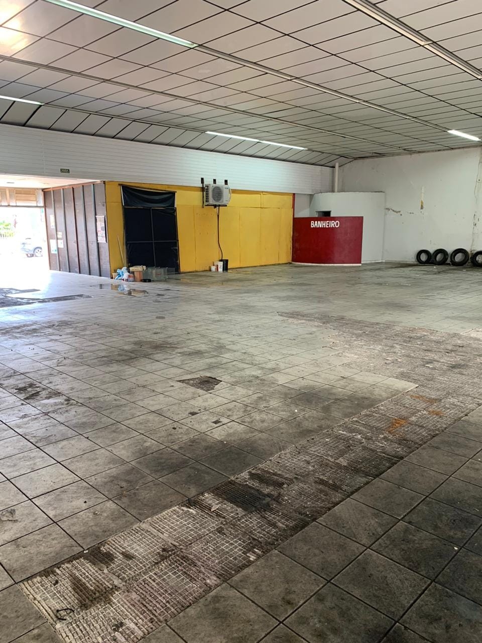 Depósito-Galpão-Armazém à venda e aluguel, 734m² - Foto 3