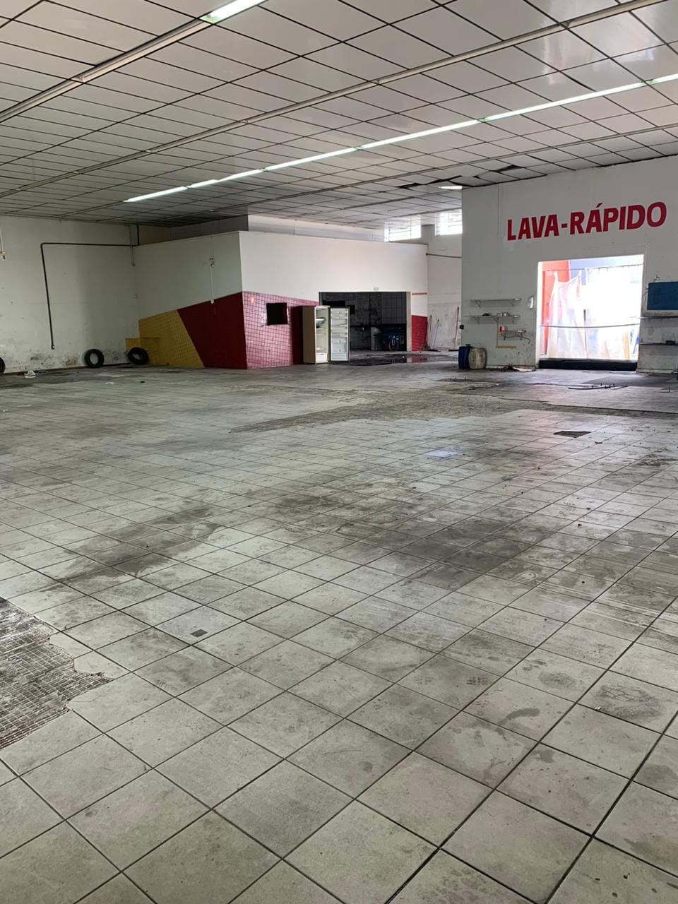 Depósito-Galpão-Armazém à venda e aluguel, 734m² - Foto 31