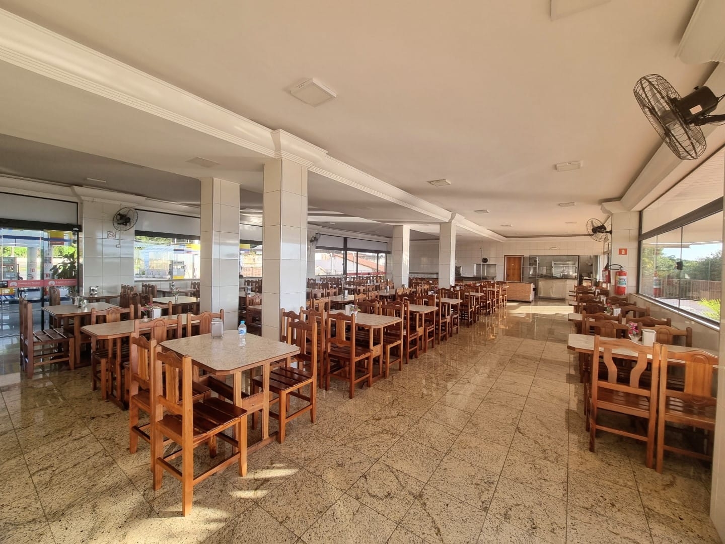 Prédio Inteiro para alugar, 250m² - Foto 1