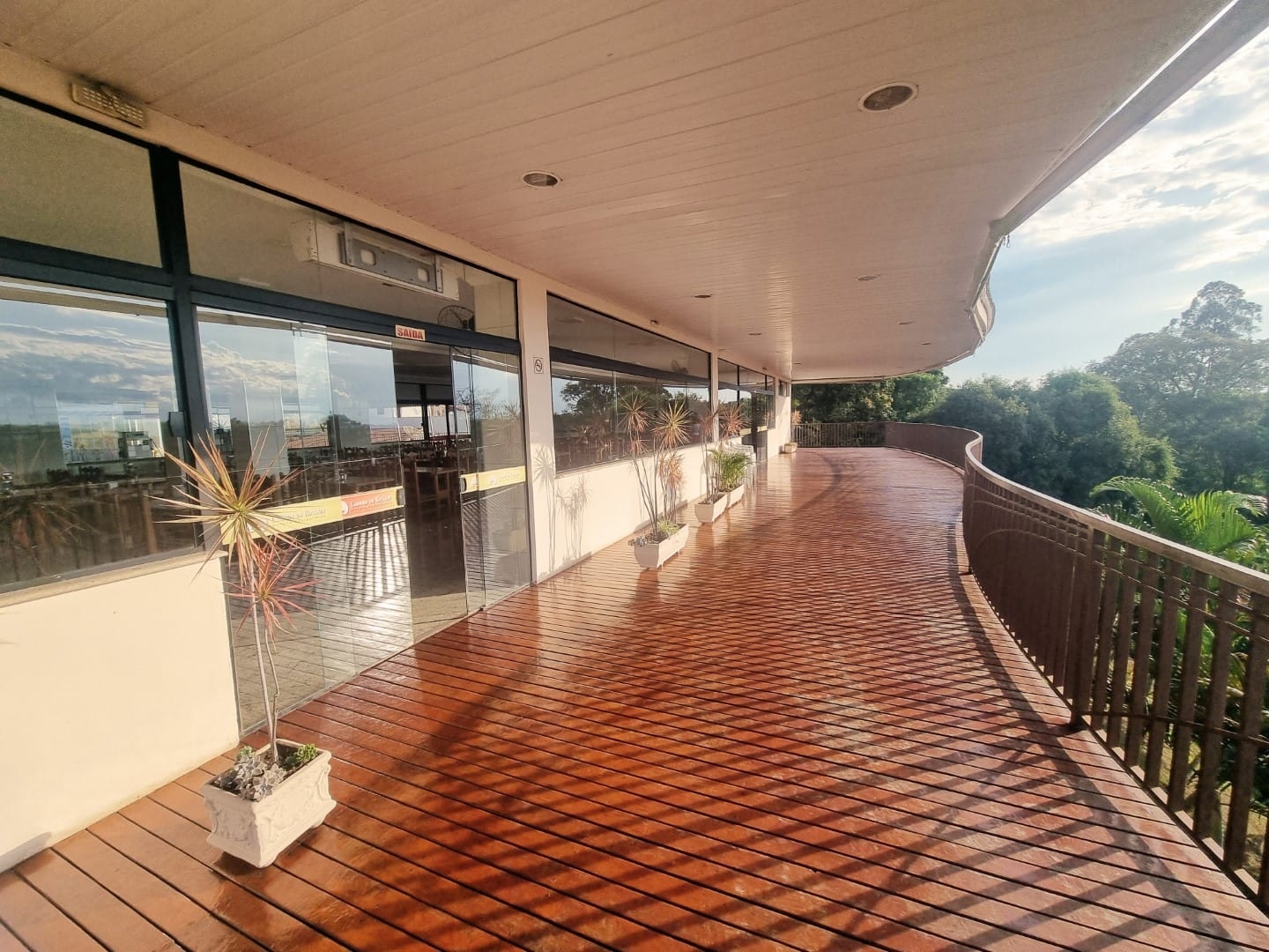 Prédio Inteiro para alugar, 250m² - Foto 4