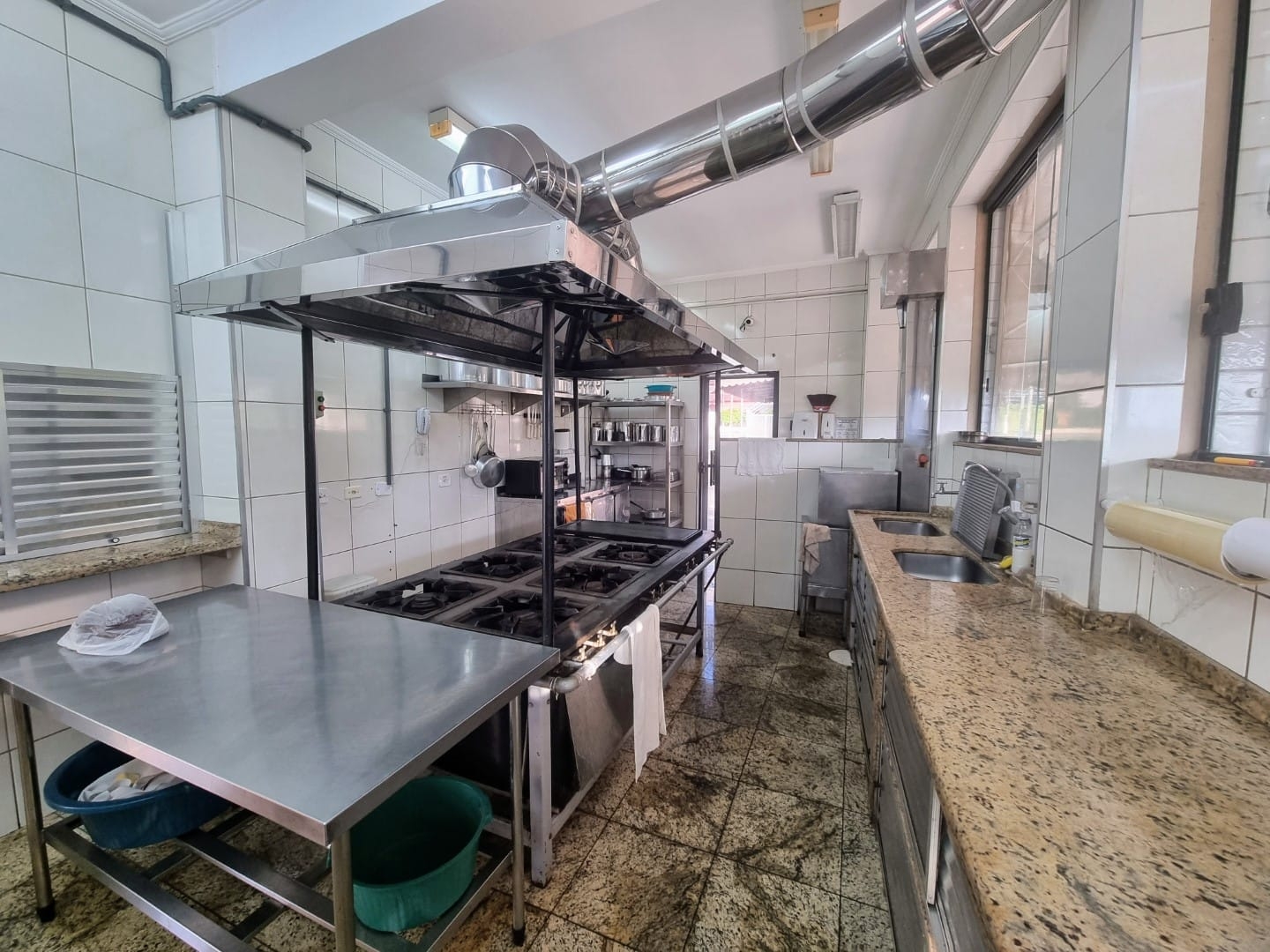 Prédio Inteiro para alugar, 250m² - Foto 22