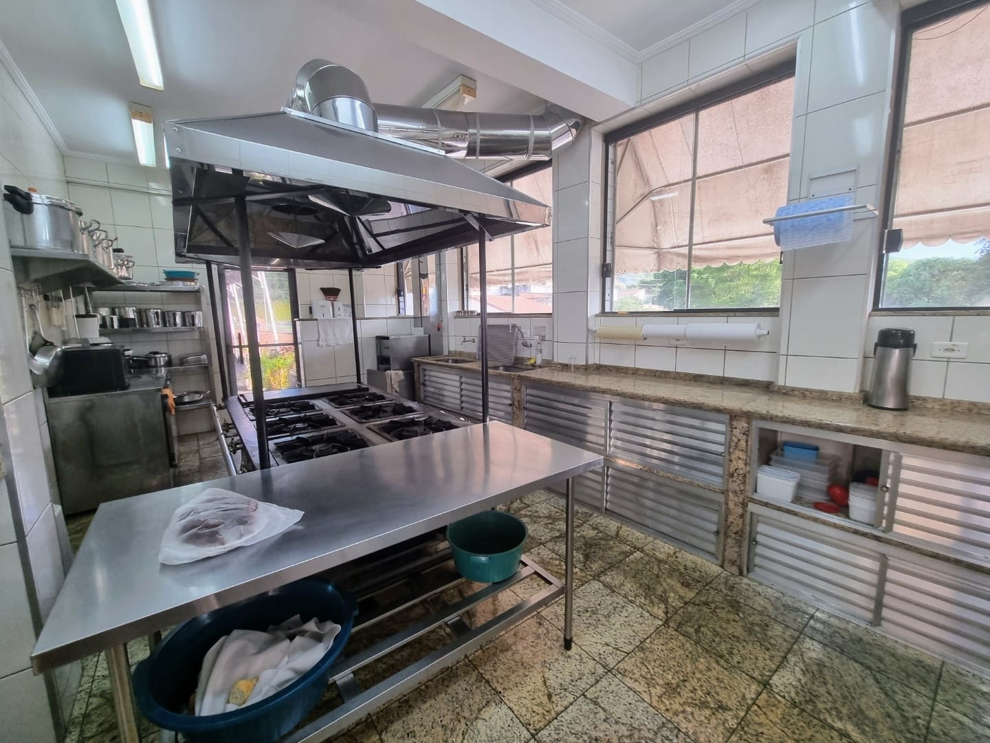 Prédio Inteiro para alugar, 250m² - Foto 23