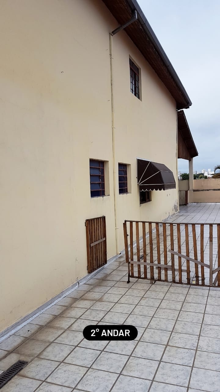Casa à venda com 3 quartos, 376m² - Foto 15