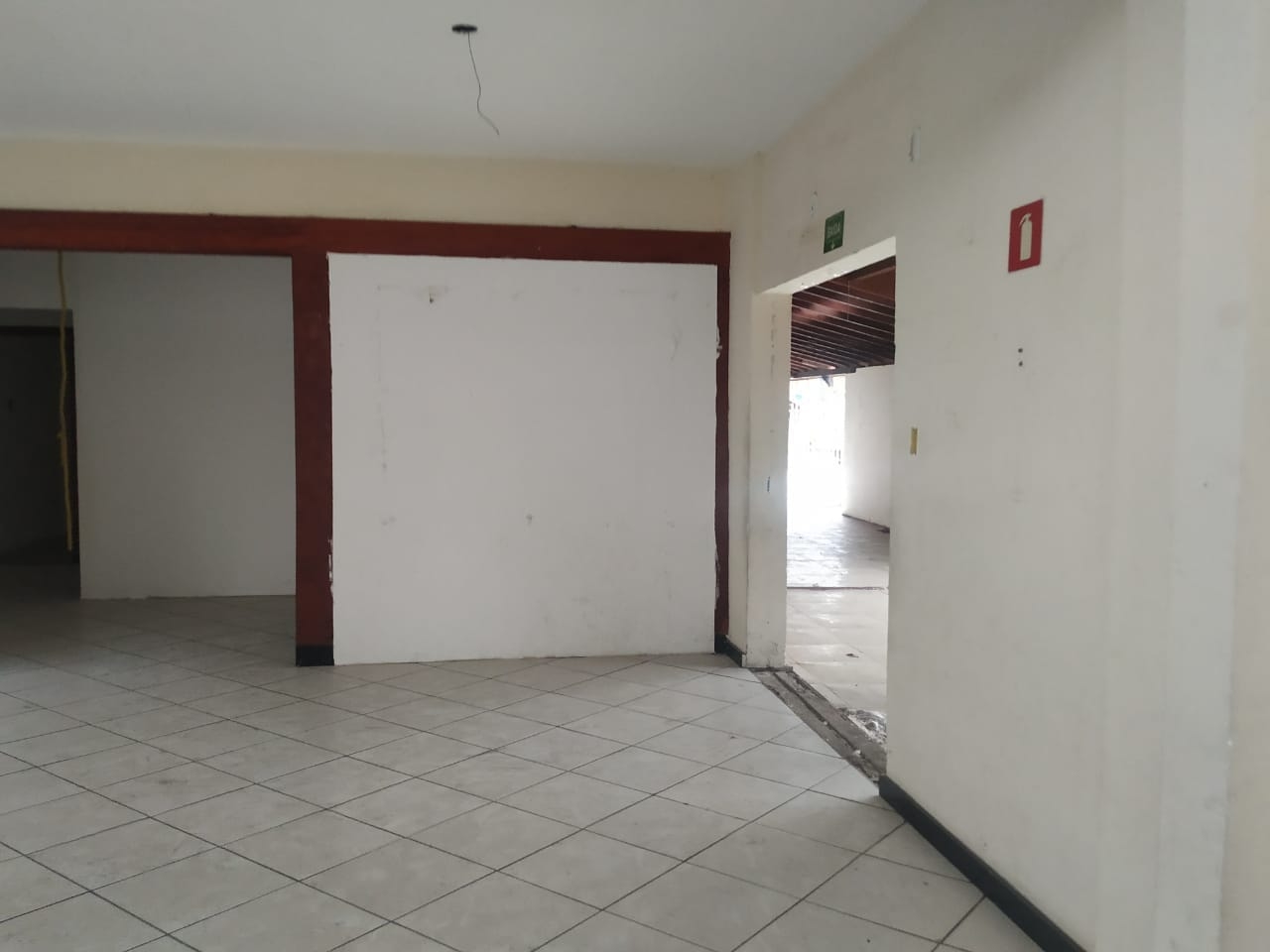 Prédio Inteiro para alugar, 1200m² - Foto 5