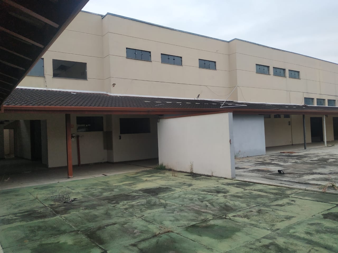 Prédio Inteiro para alugar, 1200m² - Foto 19