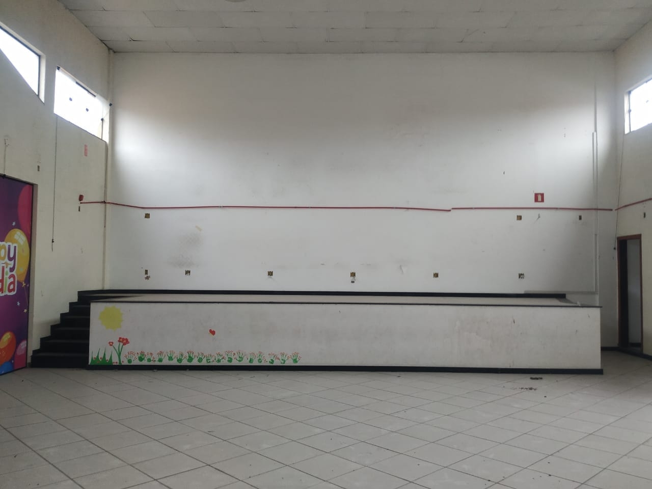 Prédio Inteiro para alugar, 1200m² - Foto 22