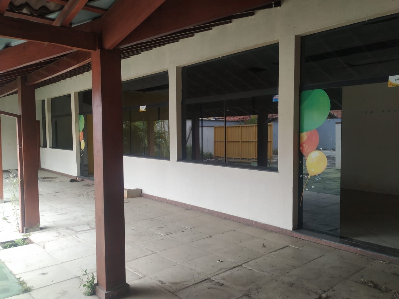 Prédio Inteiro para alugar, 1200m² - Foto 27