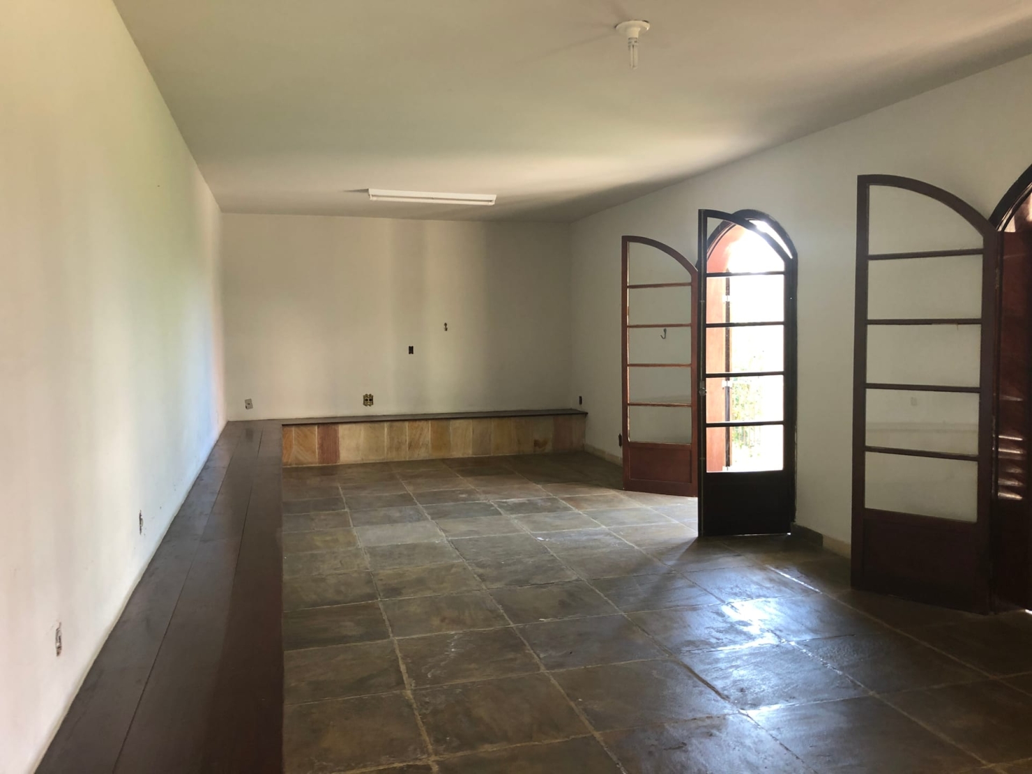 Casa à venda com 4 quartos, 462m² - Foto 4