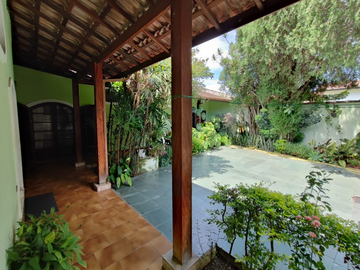 Casa à venda e aluguel com 4 quartos, 400m² - Foto 28