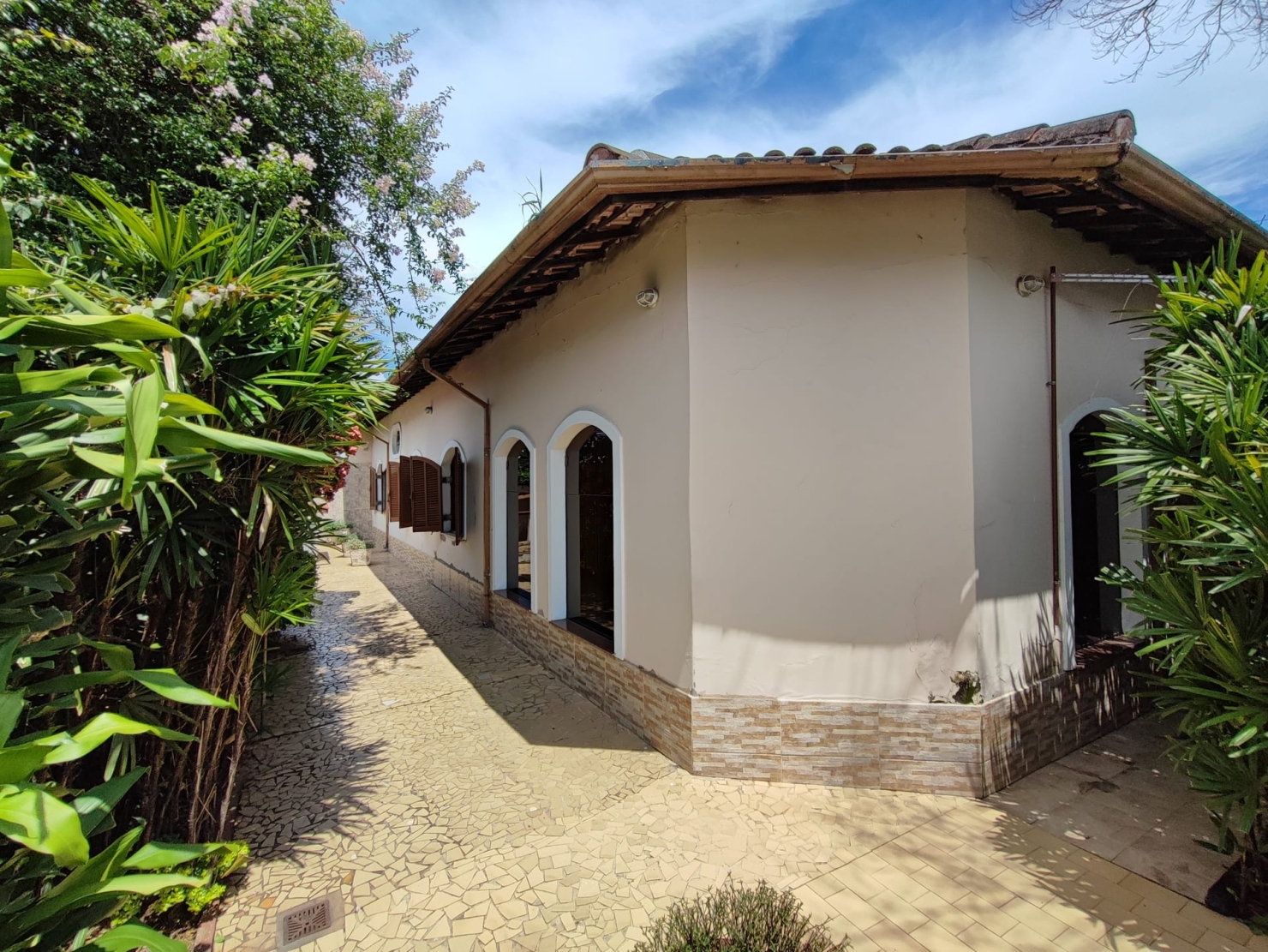 Casa à venda e aluguel com 4 quartos, 400m² - Foto 29