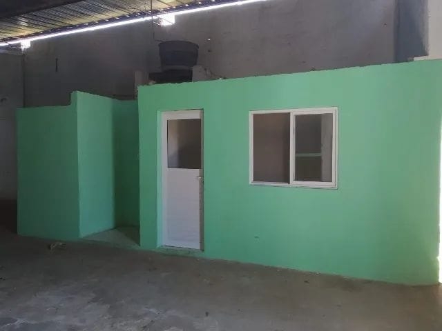 Depósito-Galpão, 243 m² - Foto 1