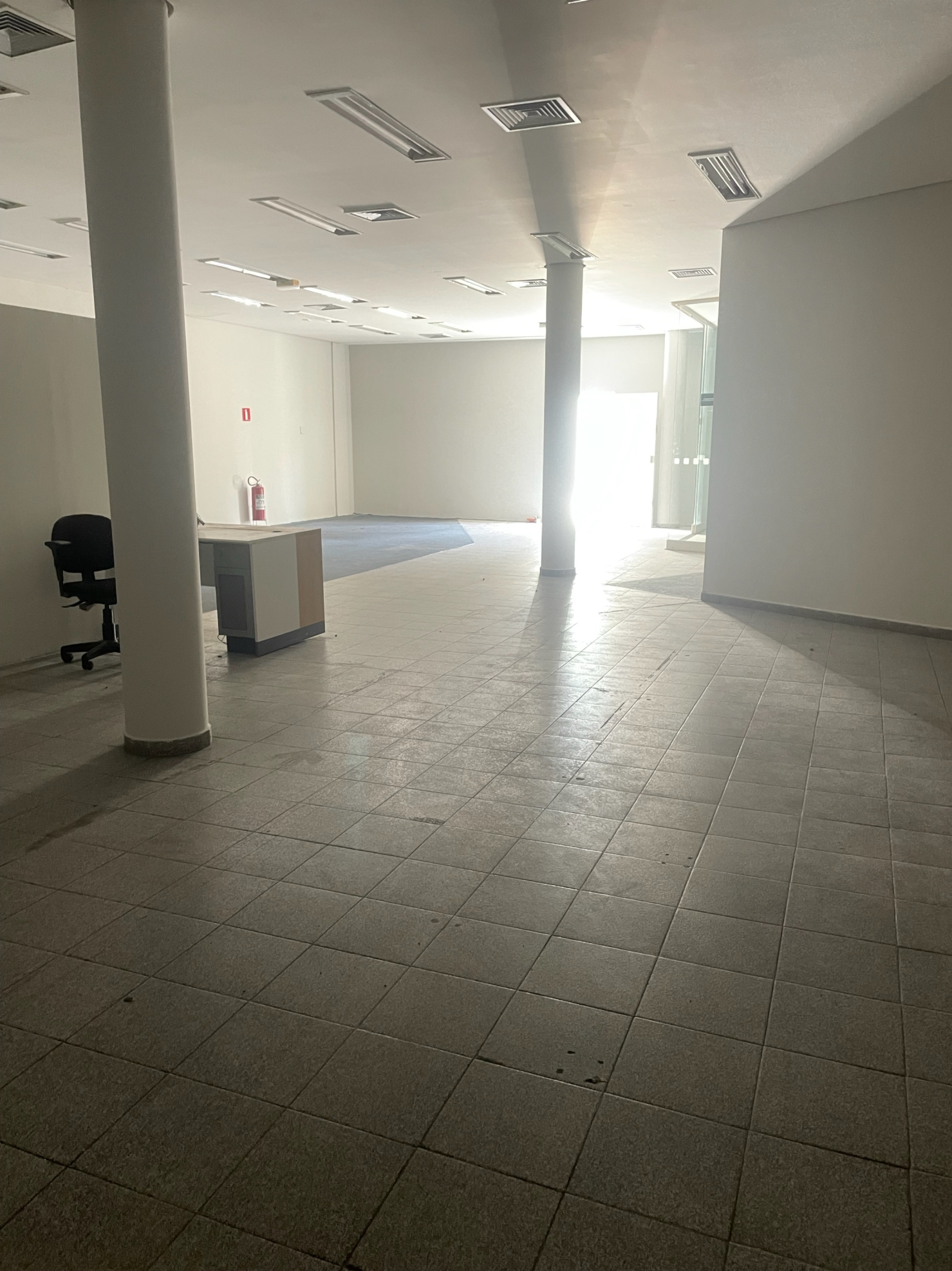 Loja-Salão, 300 m² - Foto 3
