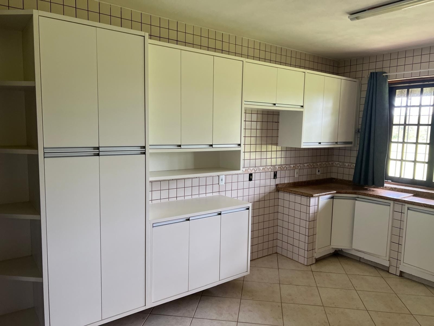Chácara à venda com 4 quartos, 300m² - Foto 16