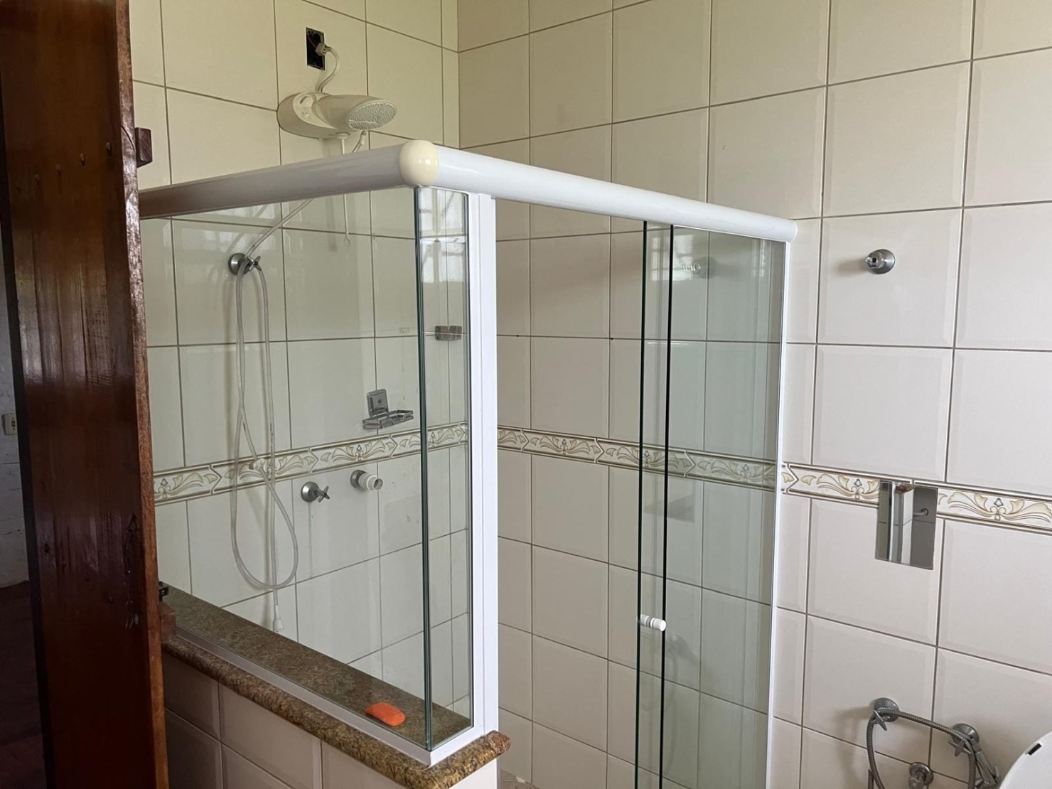Chácara à venda com 4 quartos, 300m² - Foto 17