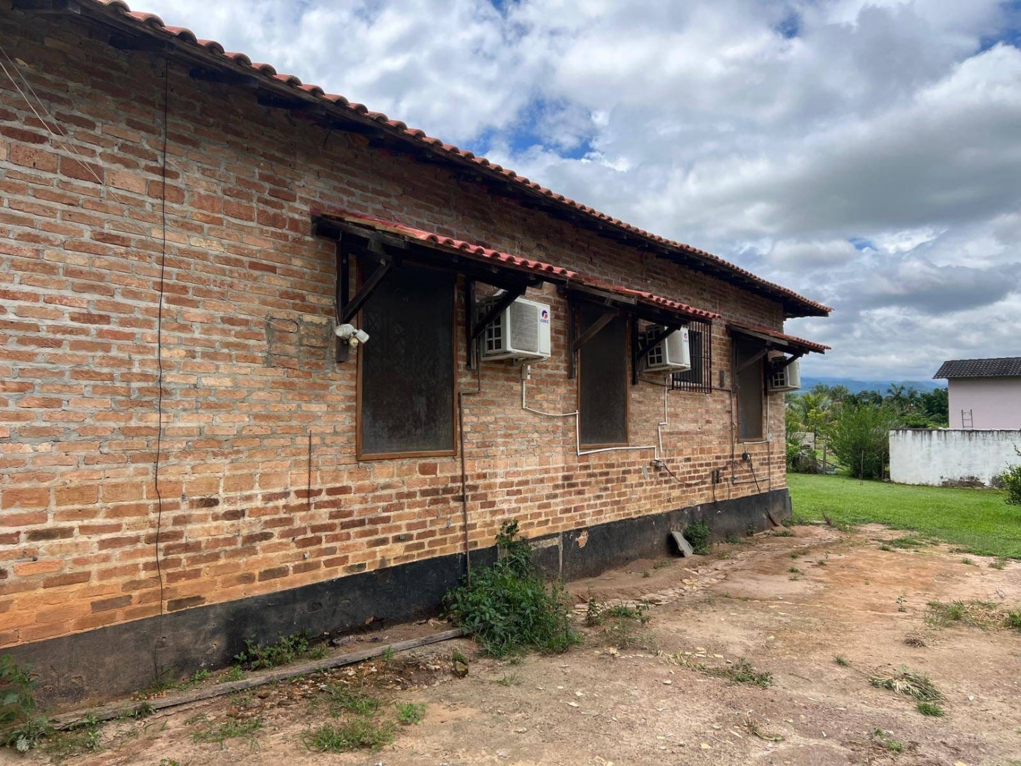 Chácara à venda com 4 quartos, 300m² - Foto 23